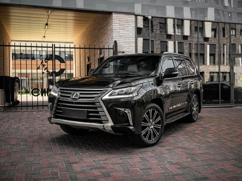 Lexus LX570